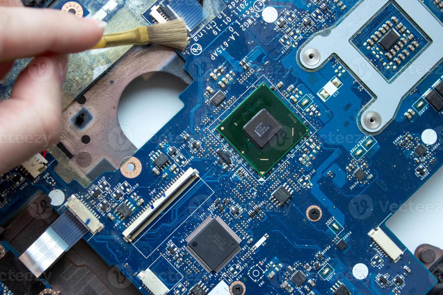Reparo de placa-mãe de notebook e PC em Sabará MG